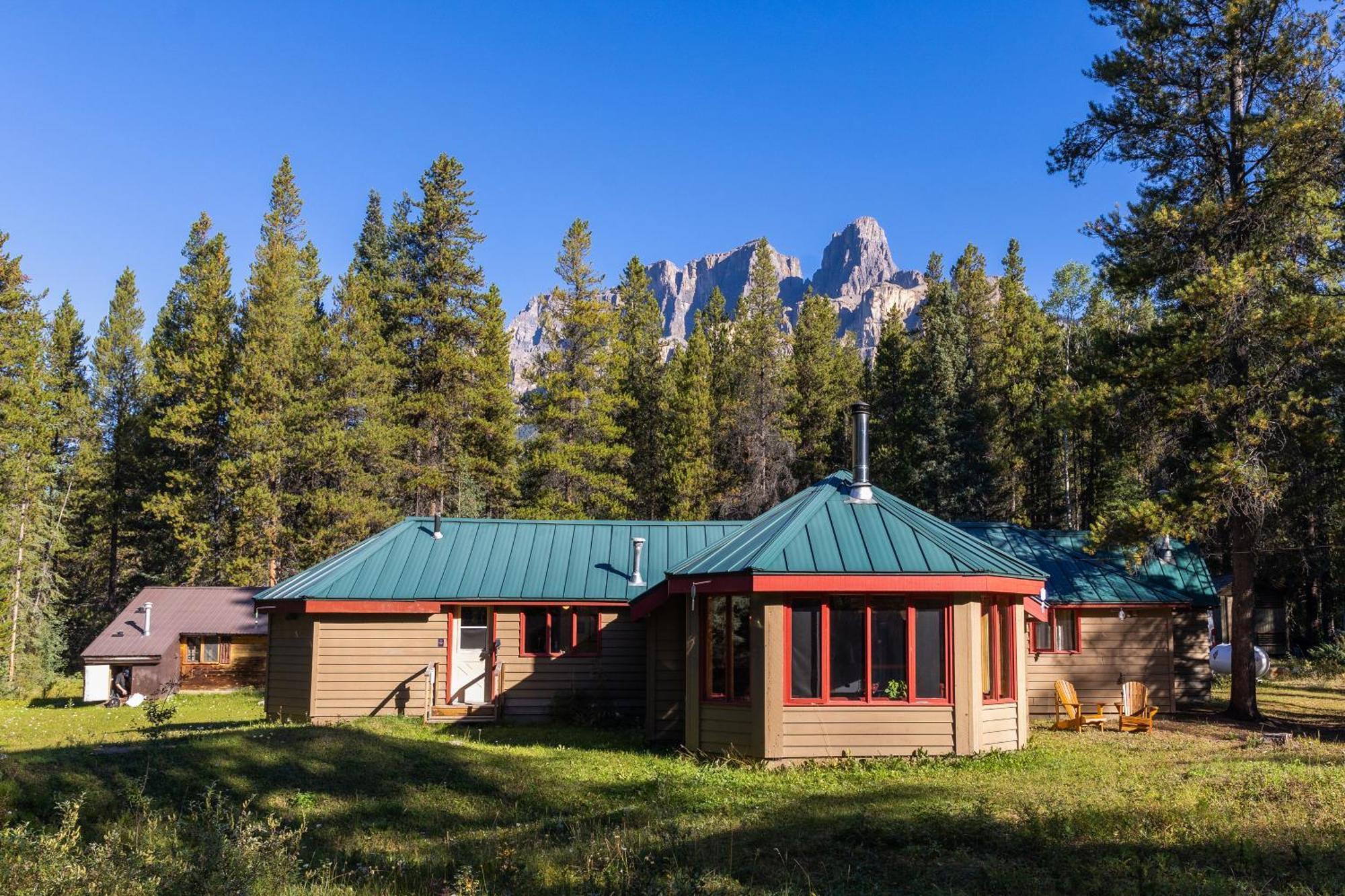 Hi Castle Mountain - Hostel Εξωτερικό φωτογραφία