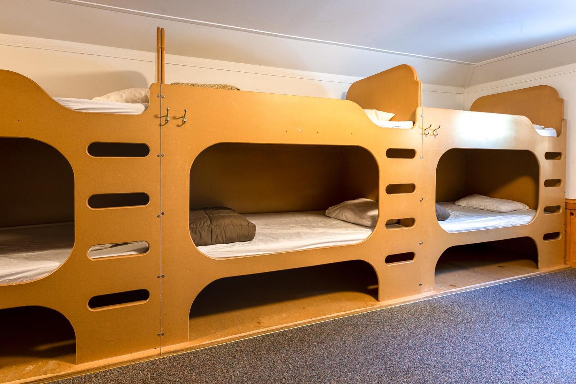 Hi Castle Mountain - Hostel Εξωτερικό φωτογραφία